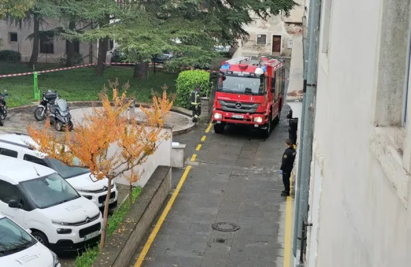 Na Ulici OF zaenkrat velja omejeno gibanje.