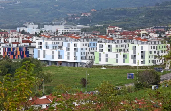 170 stanovanj naj bi  zraslo na zeleni zaplati ob Južni cesti pri 
“Mišičevih” blokih.