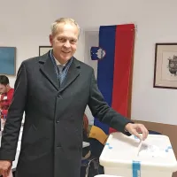 Svoj glas je oddal tudi kandidat za župana Ajdovščine Jožko 
Premrn