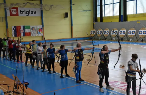 V Ajdovščini je za slovenski pokal  tekmovalo 163 lokostrelcev.