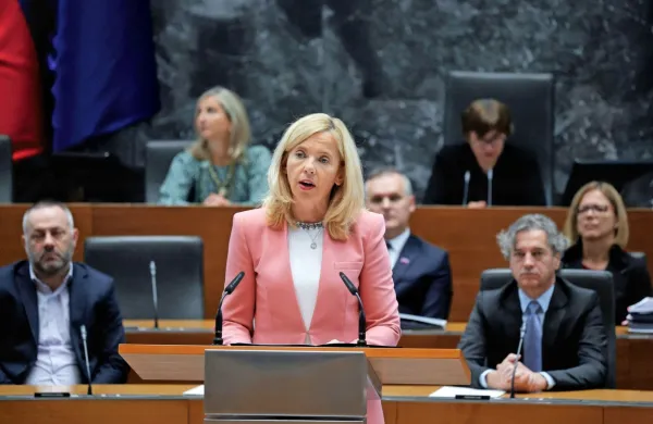 Notranja ministrica Tatjana Bobnar