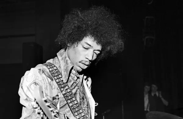 Jimi Hendrix je iznašel edinstven kitarski slog, katerega vplivi so 
še danes opazni v popularni glasbi in kulturi.