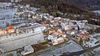 V Divači sta županska kandidatka in kandidat nekoliko zaostrila 
retoriko.