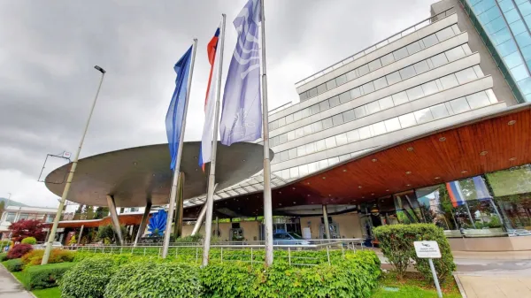 V novogoriški enoti Sindikata igralniških delavcev Slovenije so  
napovedali stavko v Hitu.