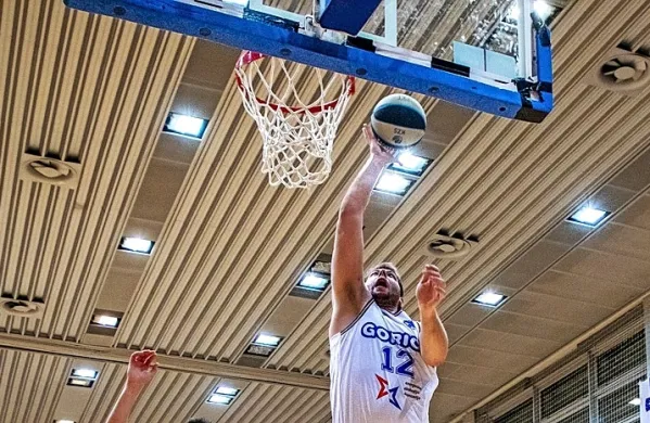 Tudi 12 košev  Žana Petejana je pripomoglo k zmagi Gorice.