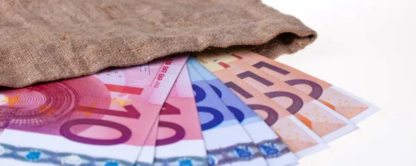 Vsak evro &scaron;teje, solidarnost pa največ