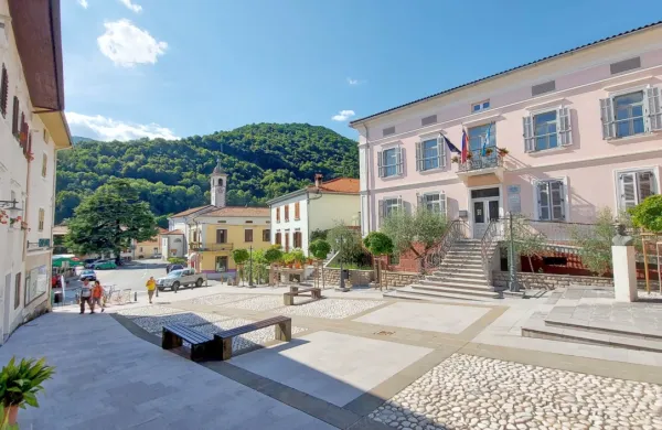 V sredo bodo županu  Mihi Stelgu in svetnikom potrdili mandate. 
Se napovedujejo menjave v upravi? “Da bi s seboj pripeljal svoje 
ljudi, se mi zdi napačen pristop,” pravi Stegel. 