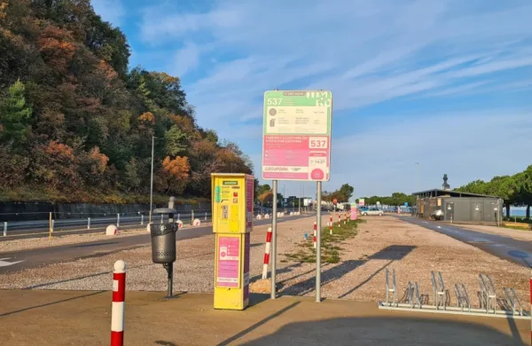 V Žusterni ni brezplačnega parkiranja