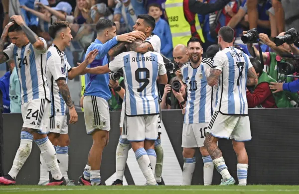 Argentinski nogometa&scaron;i po zmagi nad Hrvati prvi finalisti SP v Katarju