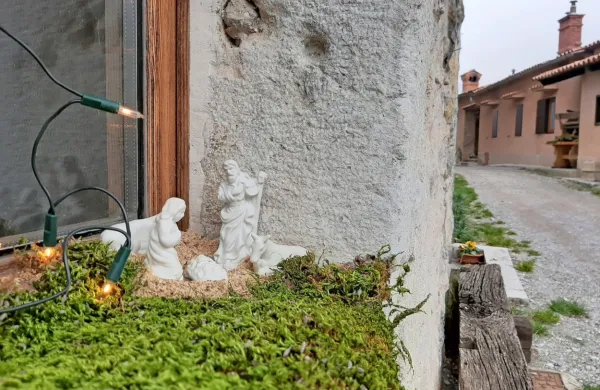 Jaslice po skritih kotičkih srednjeve&scaron;ke vasi