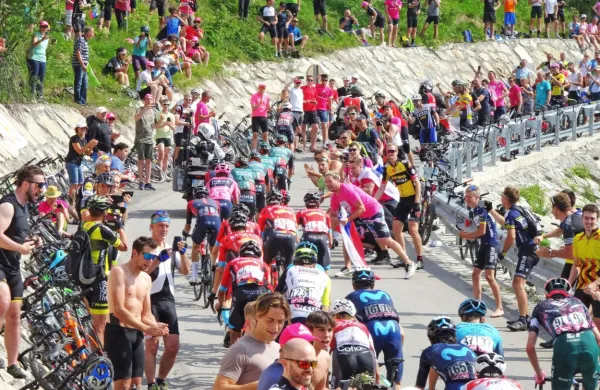 Tudi letos je na primorske ceste zavil italijanski Giro.  Tokrat  med nominiranci ni nobenega primorskega kolesarja.
