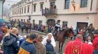 Slabo vreme je danes sicer marsikaterega konjenika odvrnilo od 
prihoda, najzvestejši pa so prišli po blagoslov in zdravico za srečno 
leto. 