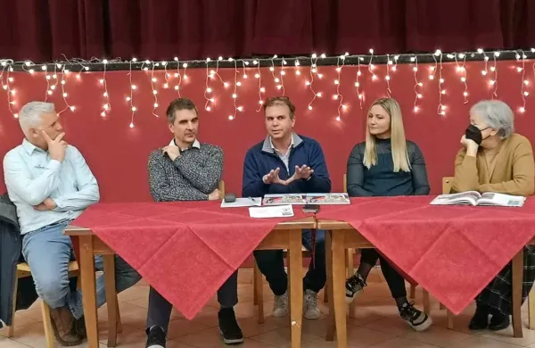 Odličen prevod knjige Denisa Sabadina (drugi z leve) v italijanski 
jezik je opravila Mirjana Kramarič Francé (prva z desne).