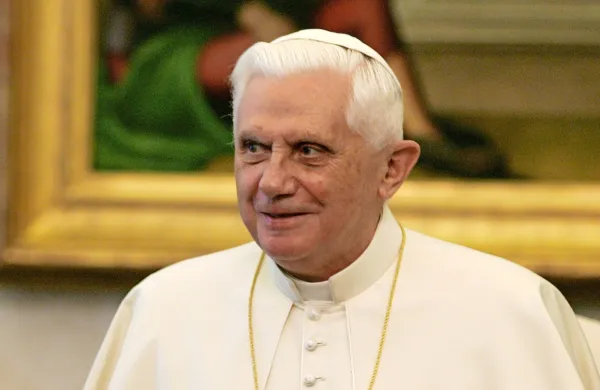 Zaslužni papež Benedikt XVI.