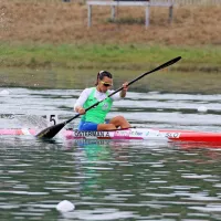 Anja Osterman je bila lani  med najhitrejšimi kajakašicami na 
mirnih vodah na svetu. Po zmagah v svetovnem pokalu si je 
priborila srebrno medaljo na svetovnem prvenstvu. Uspešna je 
bila tudi na avgustovskem evropskem prvenstvu, s katerega se je 
vrnila s srebrno in bronasto kolajno. 



