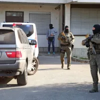Lani  so   občani pred  koprskim  okrožnim  sodiščem  večkrat  opazovali policiste specialne  enote,  ki  so  spremljali  Klemna  Kadivca,  
enega  od  domnevnih  vodij    slovenske  celice razvpitega  balkanskega  Kavaškega  klana.   Na  koprskem  sodišču Kadivcu  in 
dvema  soobtoženima  sodijo  zaradi  ugrabitve,  ki se  je tragično  
končala  za  Ljubljančana  Danijela  Božića.  