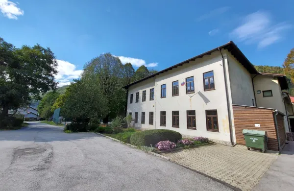  V prihodnjih letih načrtujejo  ureditev nove šolske kuhinje, dozidavo vrtca k osnovni šoli in sanacijo 
obstoječe šolske stavbe.