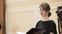 Tisa Mrhar je  igrala klavir, postala pevka APZ Tone Tomšič, zdaj   se 
glasbi vse bolj posveča  kot  muzikologinja, organizatorka ...