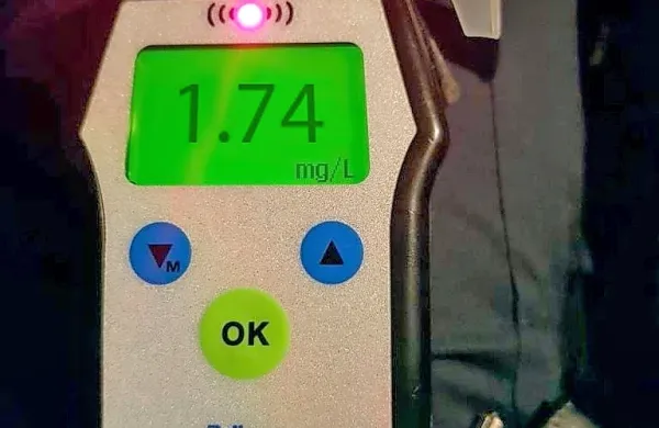 Alkotest je  Izolanu  pokazal   1,74  miligrama  alkohola  v  litru  
izdihanega  zraka  (3,62  promila  po  starem). 
