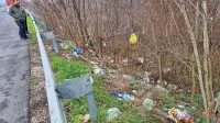 Količina nemarno odloženih odpadkov in smeti v obrtni coni Srmin se je v zadnjem obdobju bistveno povečala.