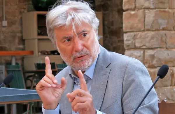 Du&scaron;an Jelinčič z nagrajenim romanom drevi v Pretorski palači
