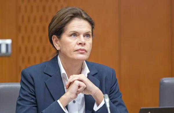 Alenka Bratušek