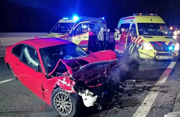Mladega voznika odpeljali v bolni&scaron;nico