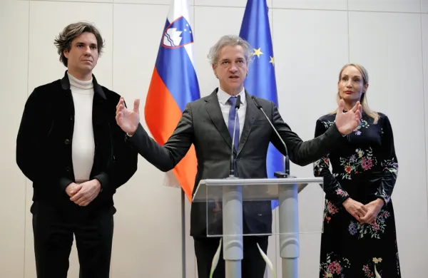 O koalicijskem vrhu so spregovorili Luka Mesec, Robert Golob in Meira Hot:  v nasprotju z napovedmi  so se pogovorili le o načrtovani zdravstveni reformi.
