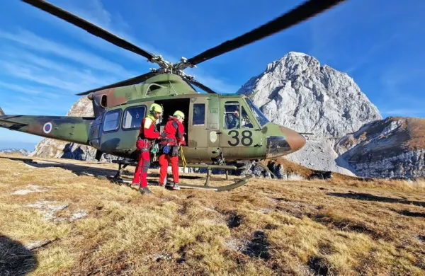 Črpališče na letališču bi moralo biti  stalno na voljo reševalnim 
helikopterjem za čim hitrejše reševanje.