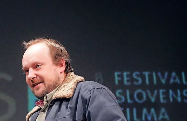 V Rotterdamu se bo danes začel 52. mednarodni filmski festival, 
na katerem bo svetovno premiero doživel film Pero Damjana 
Kozoleta. 