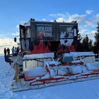 Si želite drugačne snežne zabave?  Holcer King  ali ratrak 'rdeči ferrari' je kot nalašč za nepozabno doživetje!