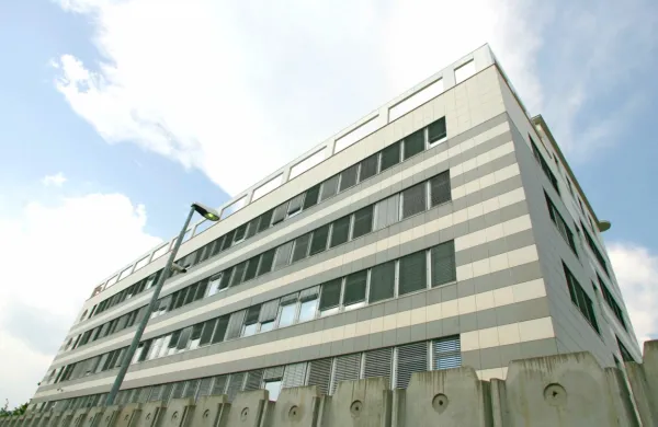 Sedez Slovenske obvescevalno-varnostne agencije v Ljubljani