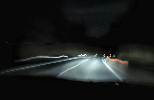 Po &Scaron;marski cesti s hitrostjo 150 kilometrov na uro