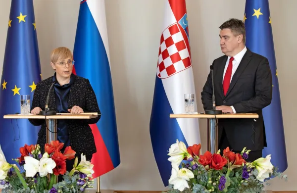Nataša Pirc Musar je po srečanju z Zoranom Milanovićem še 
poudarila, da sta velik del pogovorov namenila pobudi Brdo-Brioni. Pojasnila je, da je bil njen predhodnik Borut Pahor zelo 
navezan na ta proces in da se je k njegovemu nadaljevanju 
zavezala tudi sama.