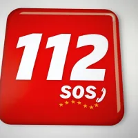 Za neutemeljen klic na pomoč in lažno sporočilo, da nekomu grozi 
nevarnost, s čimer klicatelj povzroči nepotrebno ukrepanje policije, klicatelju grozi do treh let zapora.