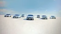  V prihodnjih nekaj letih bo celotna flota opremljena z električnimi 
motorji, to velja tudi za novo generacijo križancev 3008 in 5008.

