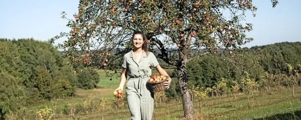 Kuhajmo tisto, kar nas osreči in poveže. 