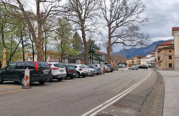 Za prvo fazo prenove Glavnega trga v Vipavi je v proračunu za leto 
2023 predvidenih 1,7 milijona evrov. 