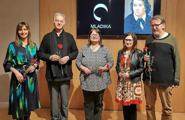 Glavni nagradi trža&scaron;ke Mladike Tadeji Krečič Scholten in Miljani Cunta