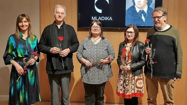 Glavni nagradi trža&scaron;ke Mladike Tadeji Krečič Scholten in Miljani Cunta