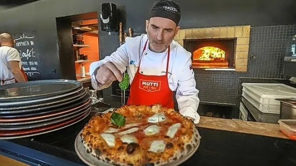 Na pico lahko daš, kar hočeš, le na to moraš paziti, da se okusi 
ujemajo. 