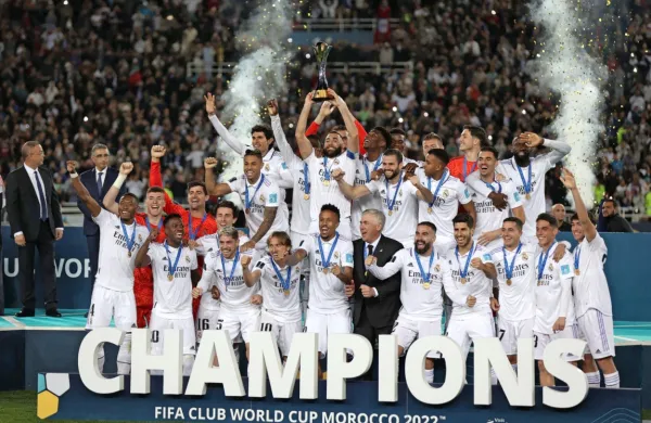 Madridski Real se je tako veselil zmage na svetovnem klubskem 
prvenstvu. 