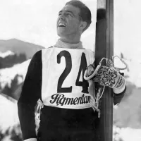Avstrijec Josef Sepp Bradl, posnet v Planici 
leta 1938, je  prvi preskočil 100 metrov.