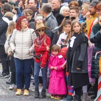 Koper so preplavile ma&scaron;kare (foto in video)