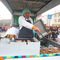 Koper so preplavile ma&scaron;kare (foto in video)