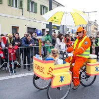 Koper so preplavile ma&scaron;kare (foto in video)