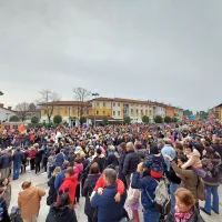 Prepoln trg je že stalnica v Šempetru. 
