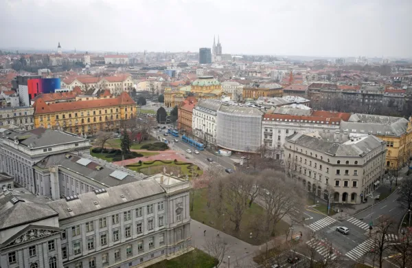 Na Hrvaškem je subvencionirana približno tretjina vseh stanovanjskih kreditov, tretjina subvencij pa se nanaša na nakup 
nepremičnine v Zagrebu.