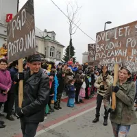 Za sedmo goro na&scaron;li vrata na pustno povorko (foto)