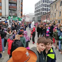 Za sedmo goro na&scaron;li vrata na pustno povorko (foto)